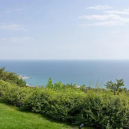 Luxury 4-bedroom In Black Sea Rama By Flat Mаnager * بالشيك