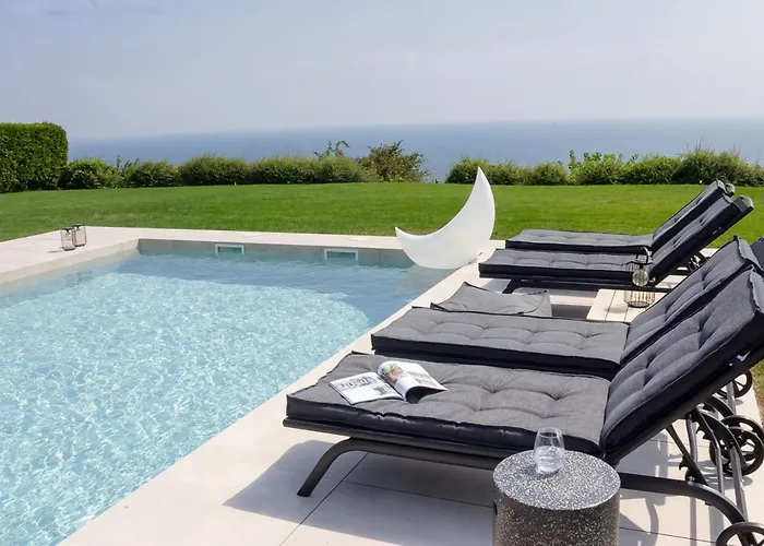 Luxury 4-bedroom In Black Sea Rama By Flat Mаnager Villa *